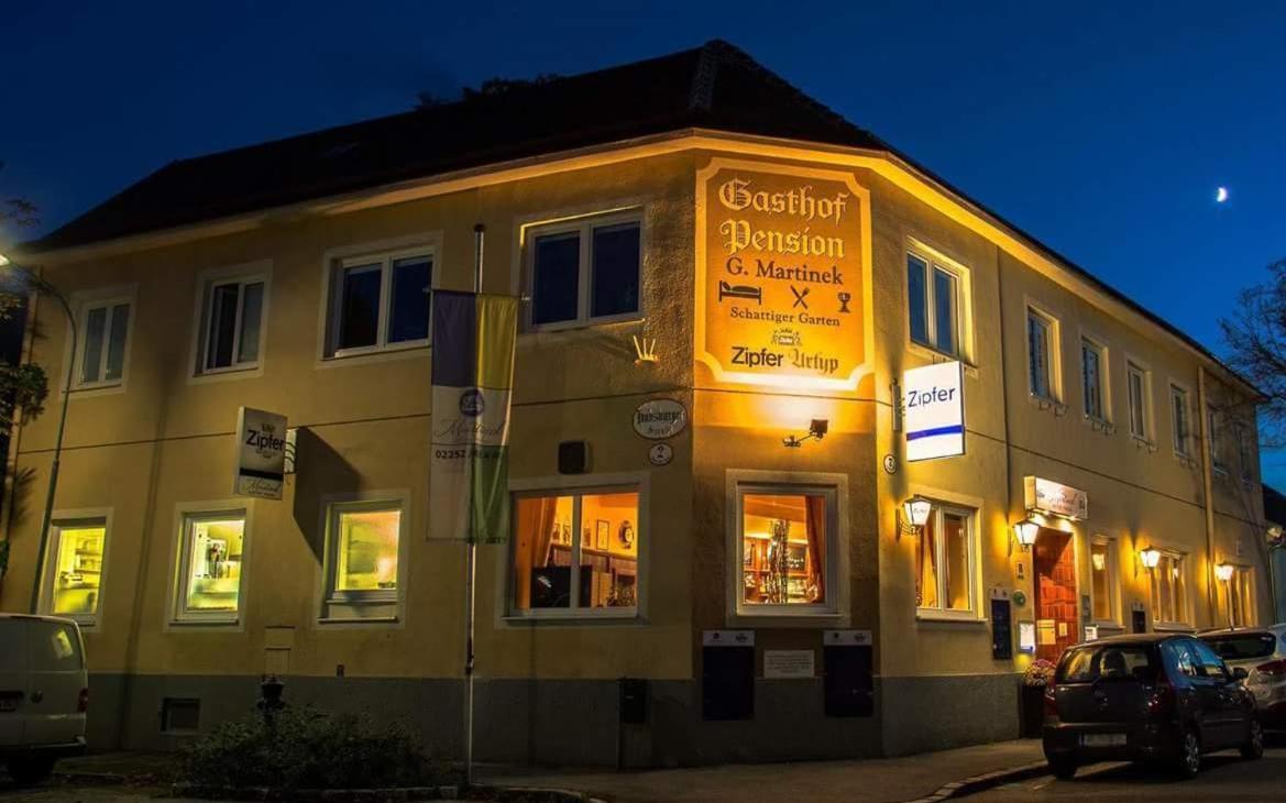 Hotel-Gasthof Martinek Baden Ngoại thất bức ảnh