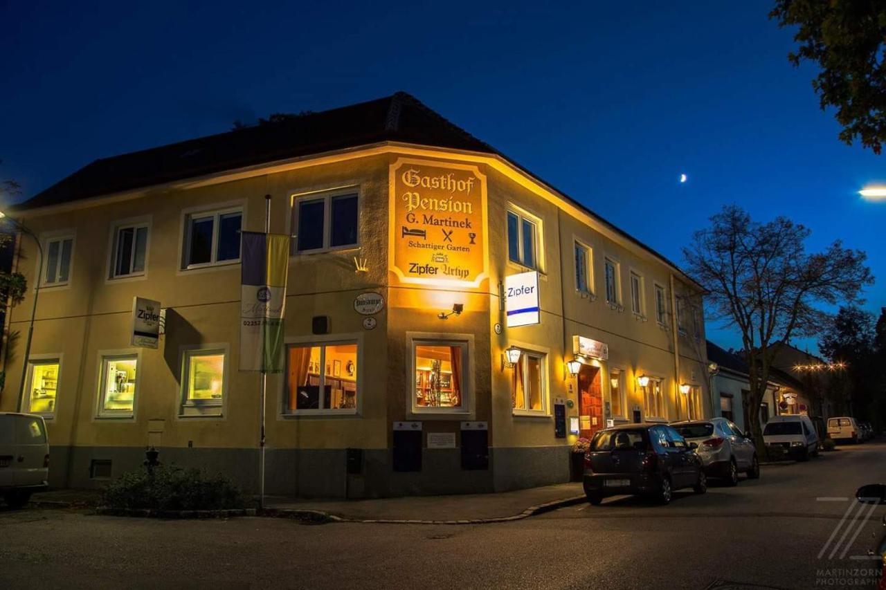 Hotel-Gasthof Martinek Baden Ngoại thất bức ảnh